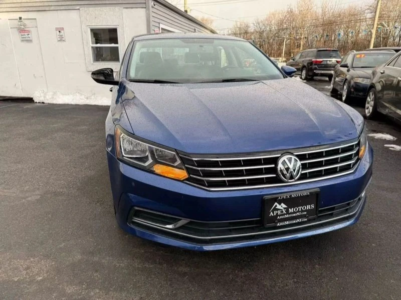 2017 Volkswagen Passat - Image 4 of 12