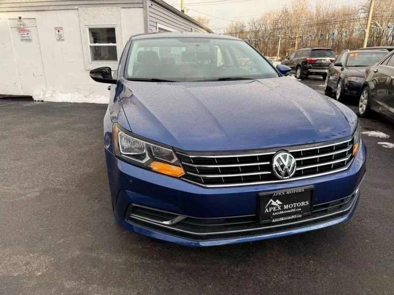 2017 Volkswagen Passat - Image 4 of 12