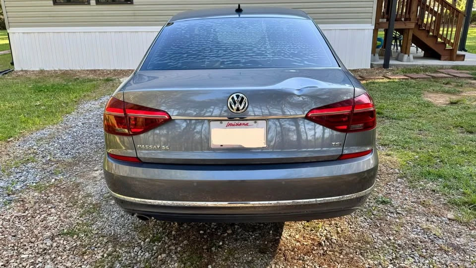 2017 Volkswagen Passat - Image 10 of 10