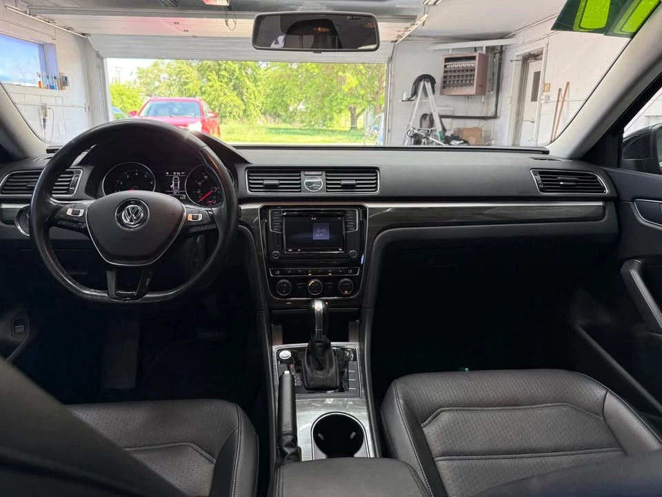 2017 Volkswagen Passat - Image 14 of 19
