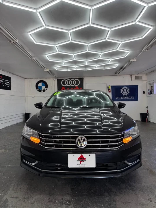 2017 Volkswagen Passat - Image 3 of 19