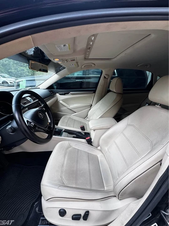 2017 Volkswagen Passat - Image 5 of 10