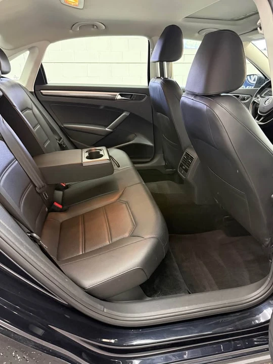 2017 Volkswagen Passat - Image 12 of 19
