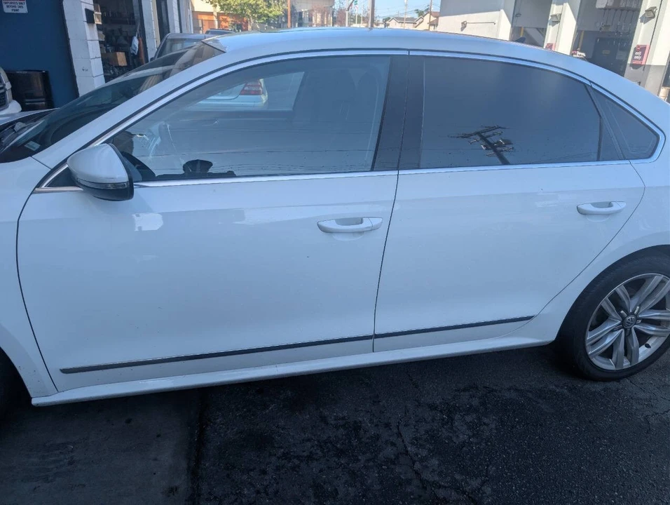 2017 Volkswagen Passat - Image 3 of 15