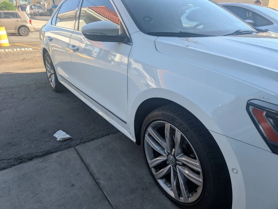 2017 Volkswagen Passat - Image 8 of 15