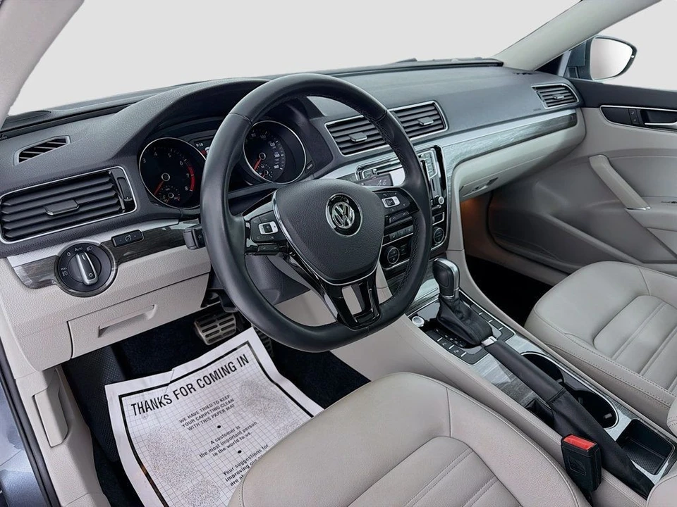 2017 Volkswagen Passat - Image 9 of 12