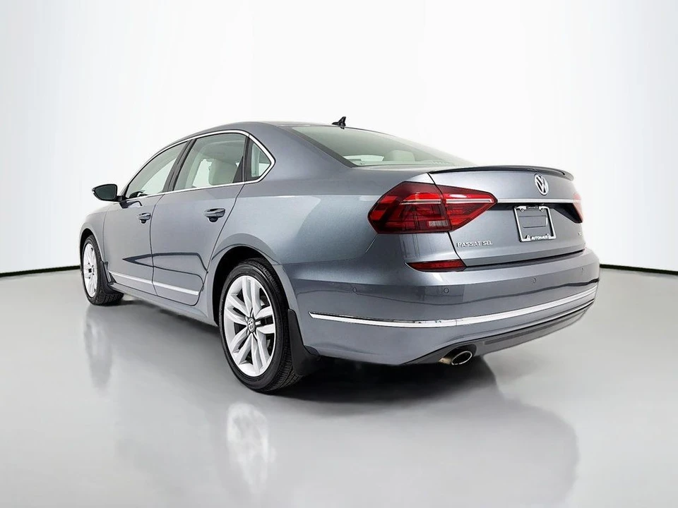 2017 Volkswagen Passat - Image 5 of 12