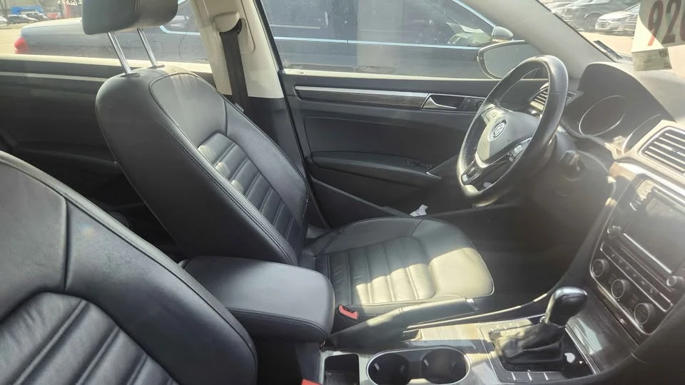 2017 Volkswagen Passat - Image 11 of 11