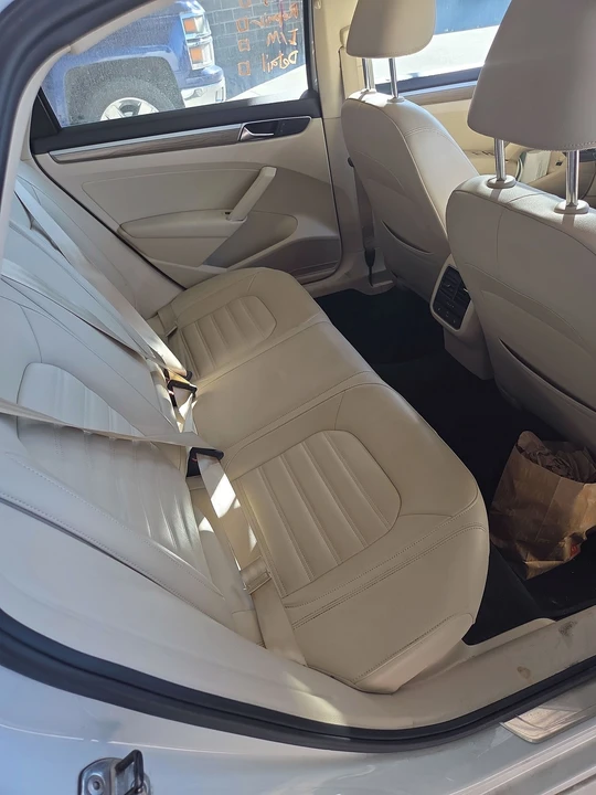 2017 Volkswagen Passat - Image 5 of 9