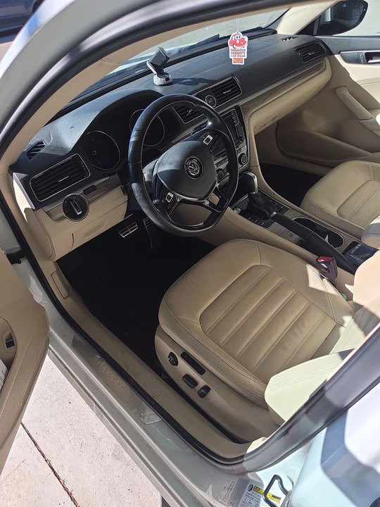 2017 Volkswagen Passat - Image 7 of 9
