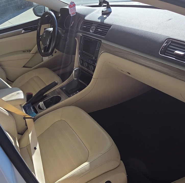 2017 Volkswagen Passat - Image 6 of 9