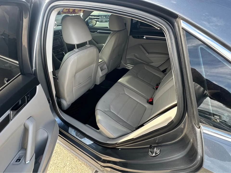 2017 Volkswagen Passat - Image 6 of 7