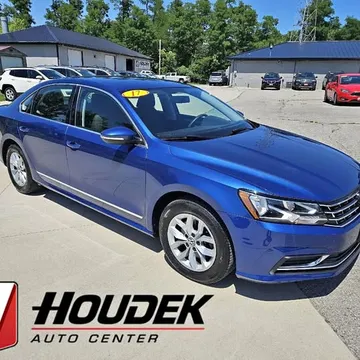 2017 Volkswagen Passat S