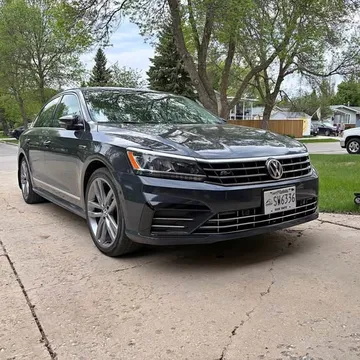 2017 Volkswagen Passat R-Line