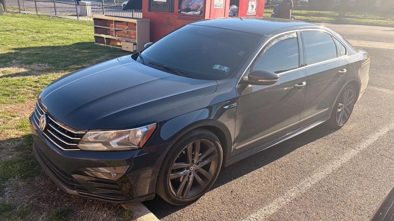 2017 Volkswagen Passat - Image 3 of 12