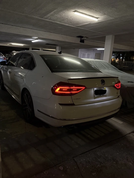 2017 Volkswagen Passat - Image 8 of 16