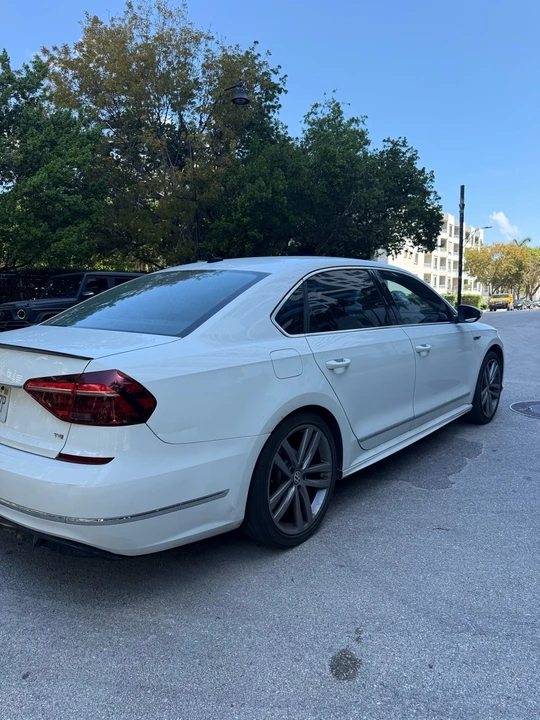 2017 Volkswagen Passat - Image 4 of 16