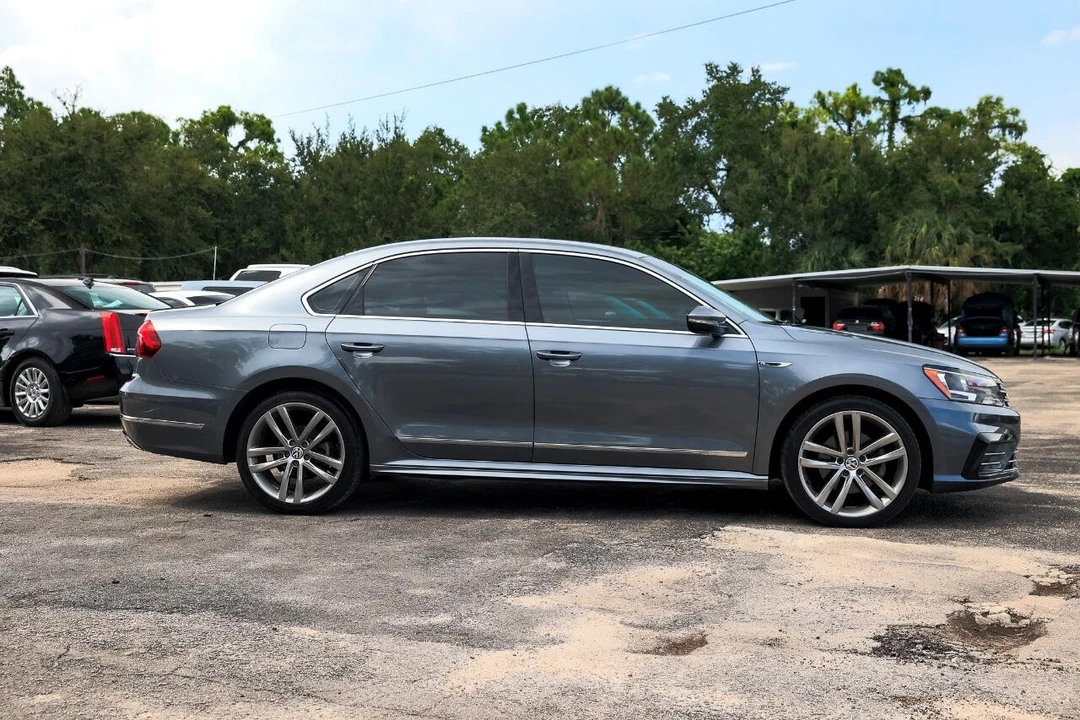 2017 Volkswagen Passat - Image 13 of 21