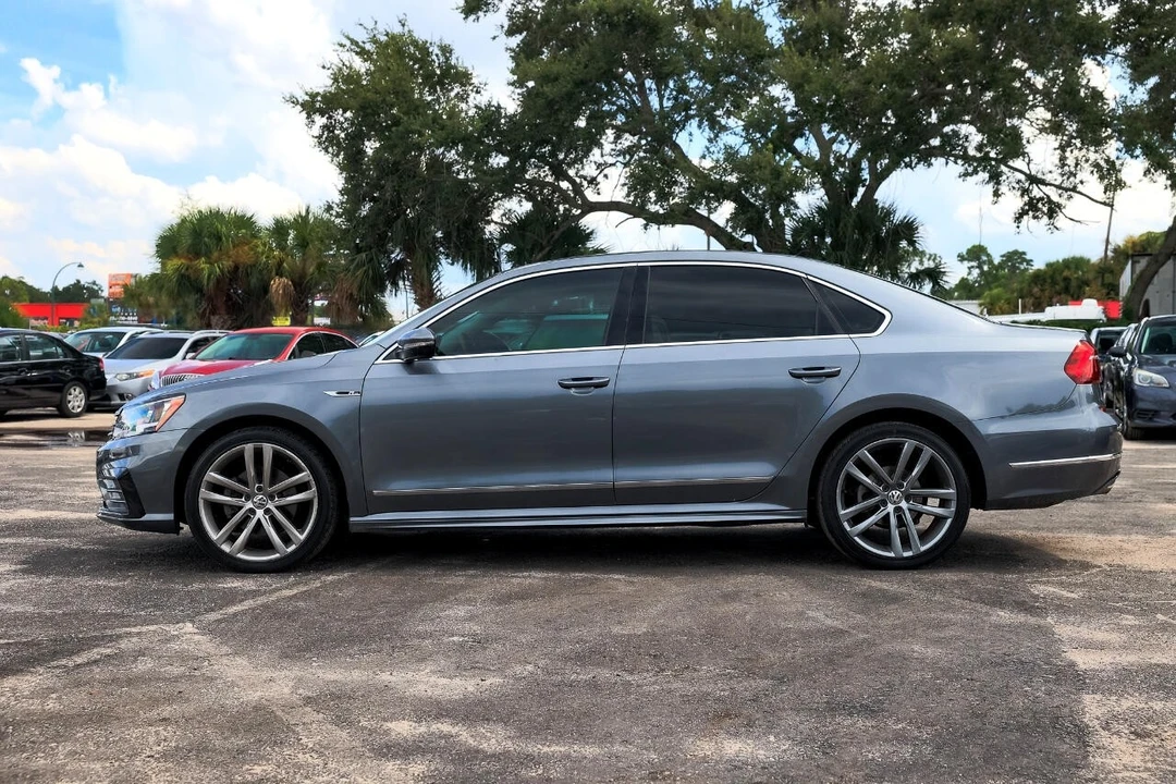 2017 Volkswagen Passat - Image 3 of 12