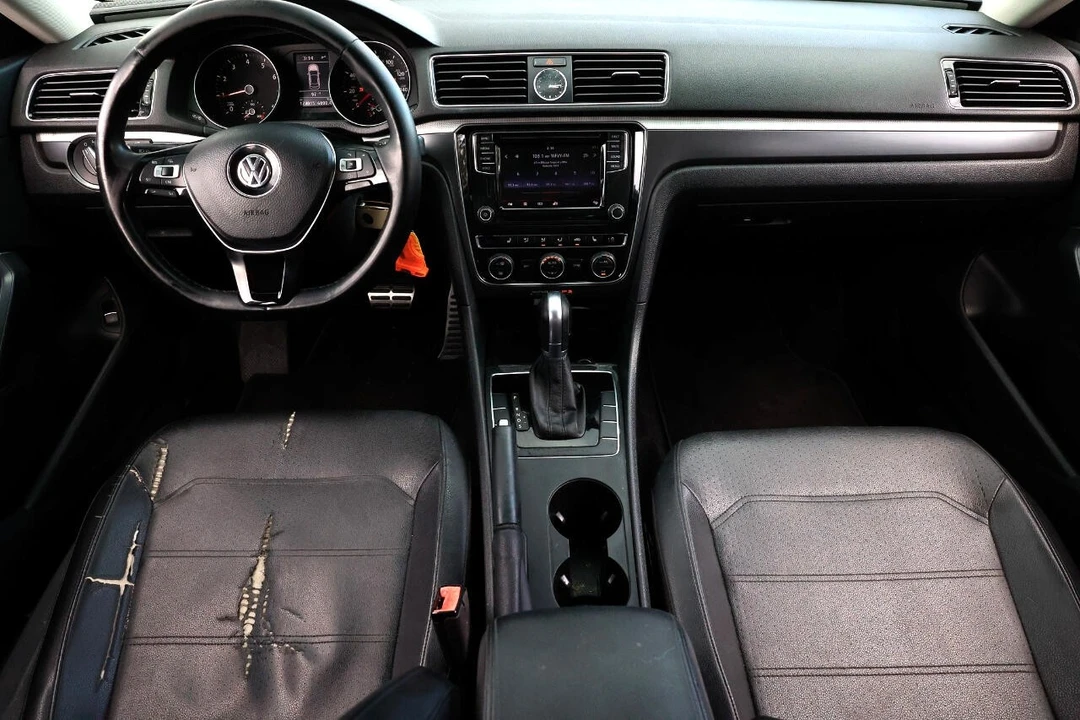 2017 Volkswagen Passat - Image 21 of 21