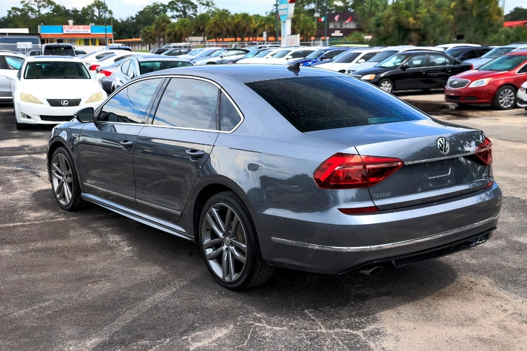 2017 Volkswagen Passat - Image 5 of 12