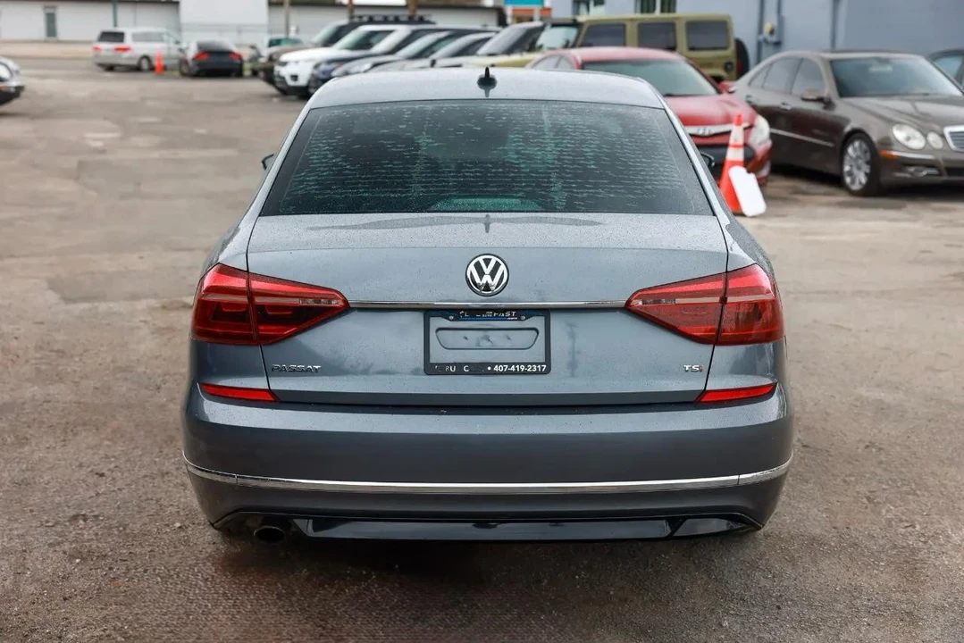 2017 Volkswagen Passat - Image 9 of 12