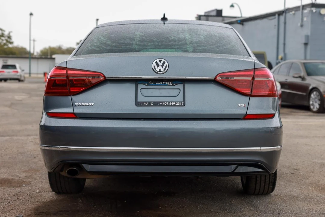 2017 Volkswagen Passat - Image 7 of 12
