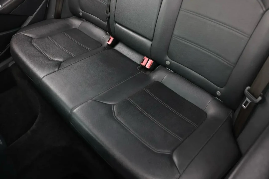 2017 Volkswagen Passat - Image 10 of 12