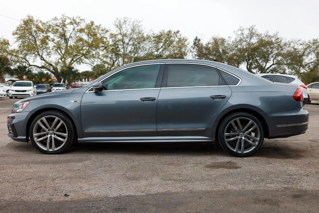 2017 Volkswagen Passat - Image 3 of 12