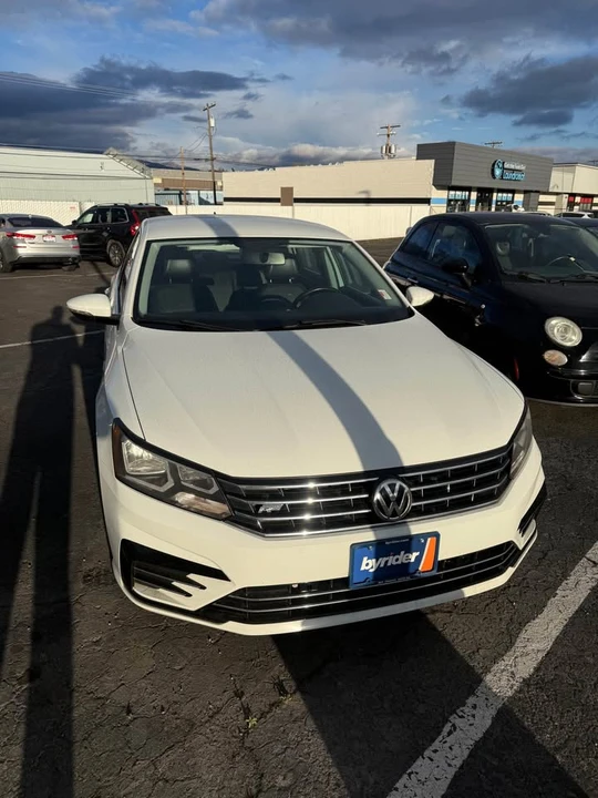 2017 Volkswagen Passat - Image 3 of 9