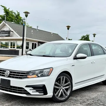 2017 Volkswagen Passat R-Line