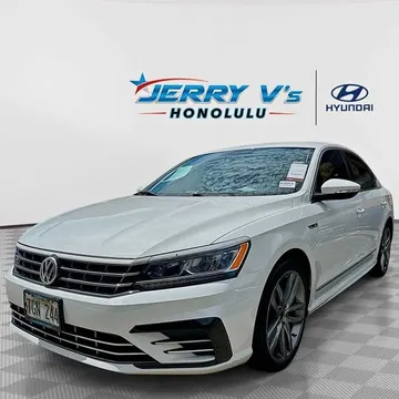 2017 Volkswagen Passat R-Line w/Comfort Pkg