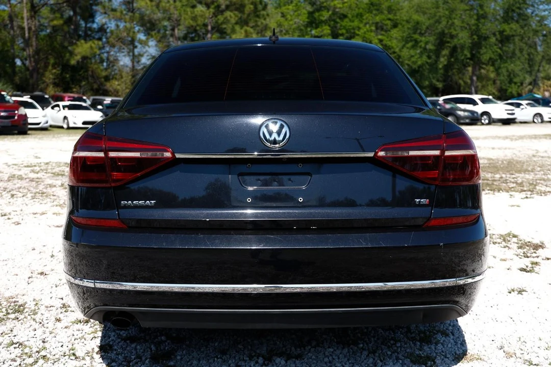 2017 Volkswagen Passat - Image 7 of 21