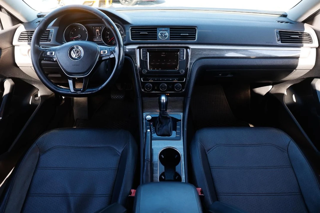 2017 Volkswagen Passat - Image 2 of 21