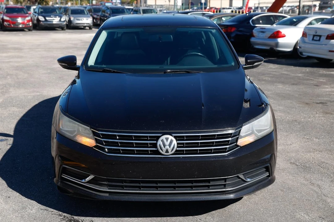 2017 Volkswagen Passat - Image 19 of 21