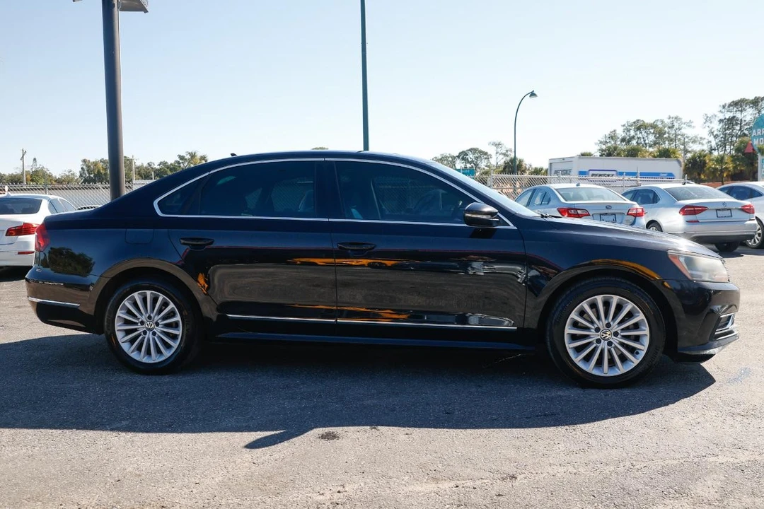 2017 Volkswagen Passat - Image 13 of 21