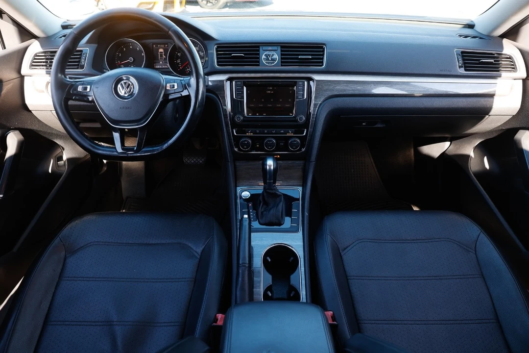 2017 Volkswagen Passat - Image 2 of 12
