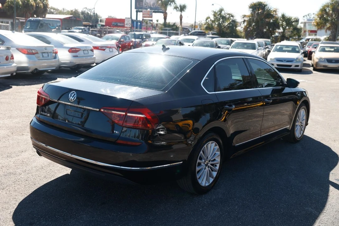 2017 Volkswagen Passat - Image 11 of 21