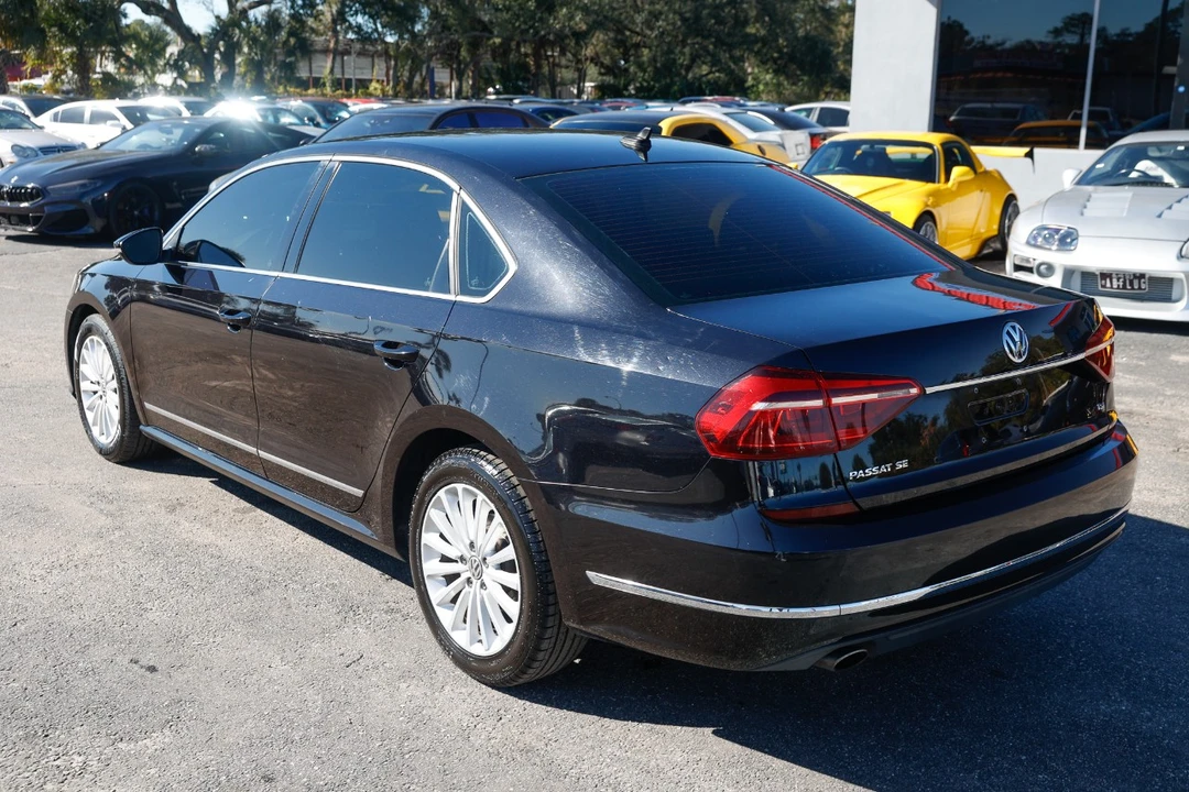2017 Volkswagen Passat - Image 5 of 12