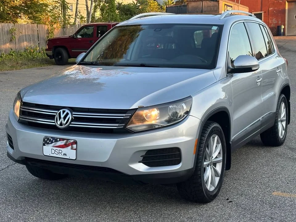 2017 Volkswagen Tiguan - Image 3 of 17