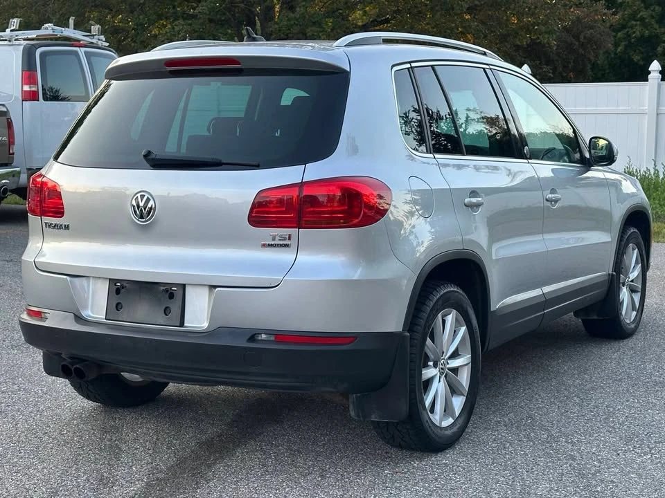 2017 Volkswagen Tiguan - Image 7 of 17