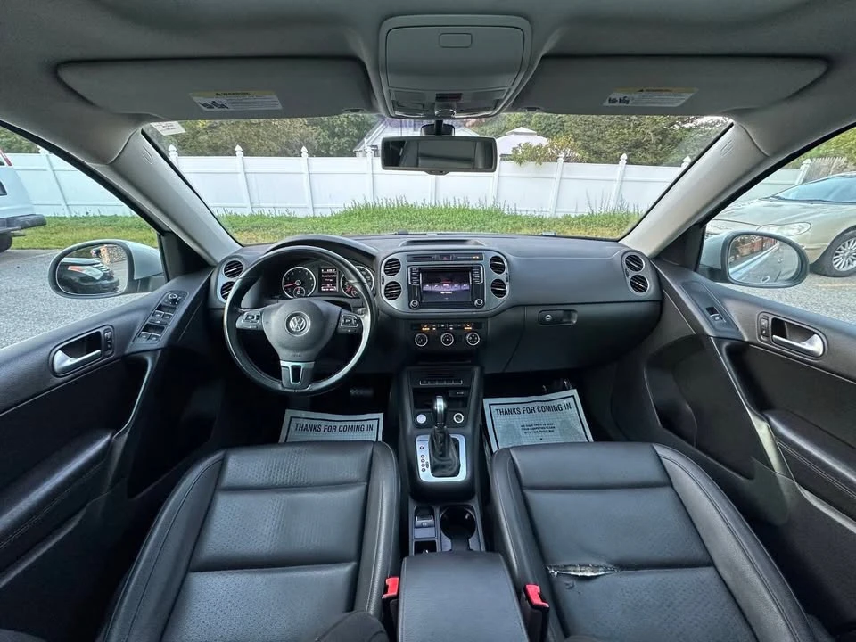 2017 Volkswagen Tiguan - Image 16 of 17