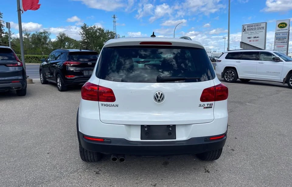 2017 Volkswagen Tiguan - Image 4 of 9