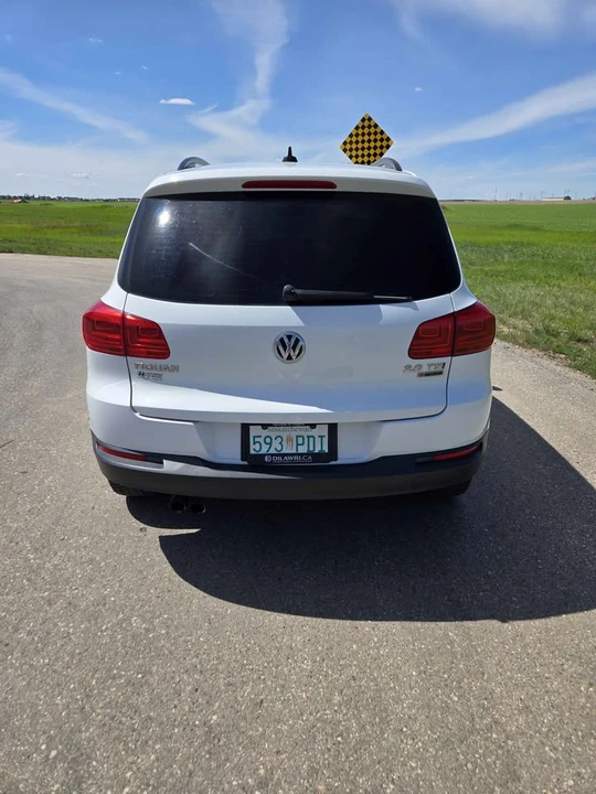 2017 Volkswagen Tiguan - Image 4 of 6