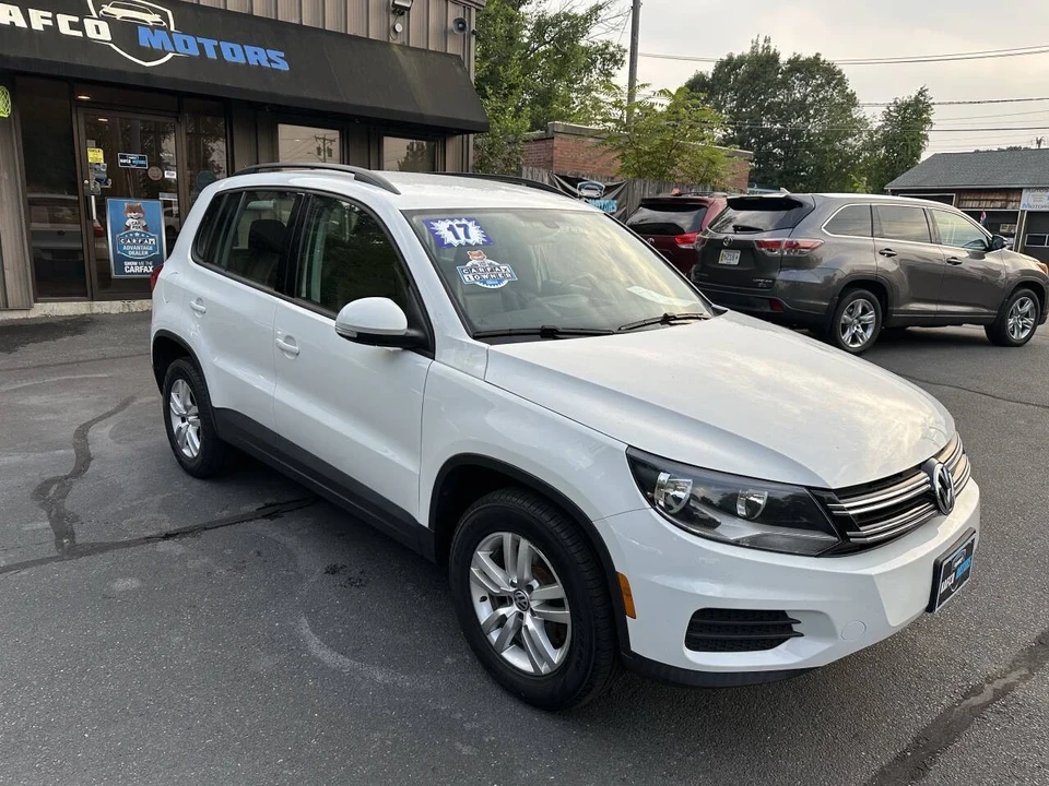 2017 Volkswagen Tiguan - Image 9 of 21