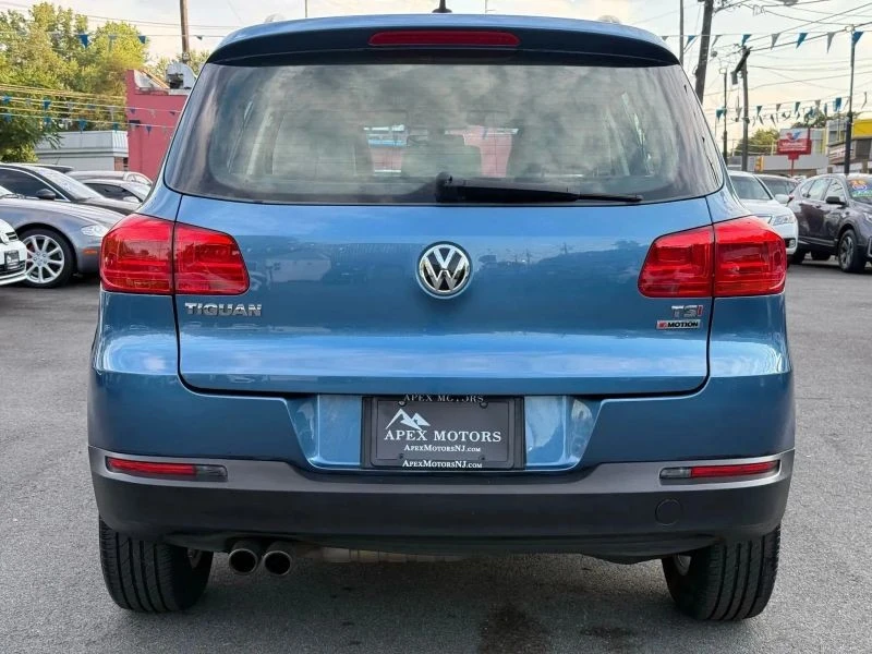2017 Volkswagen Tiguan - Image 9 of 12