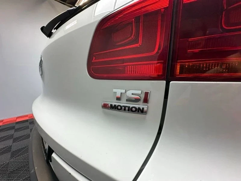2017 Volkswagen Tiguan - Image 12 of 12