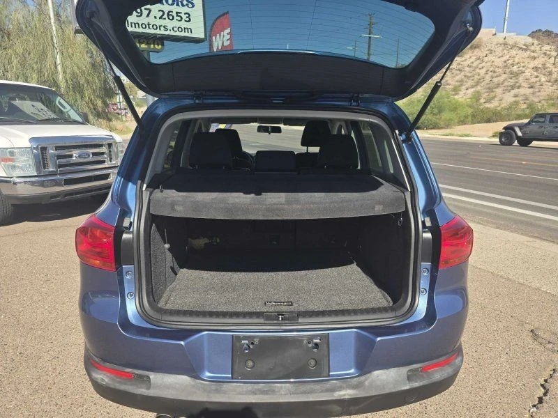2017 Volkswagen Tiguan - Image 16 of 20