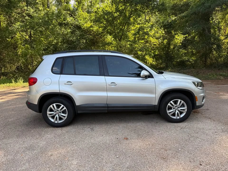 2017 Volkswagen Tiguan - Image 7 of 15