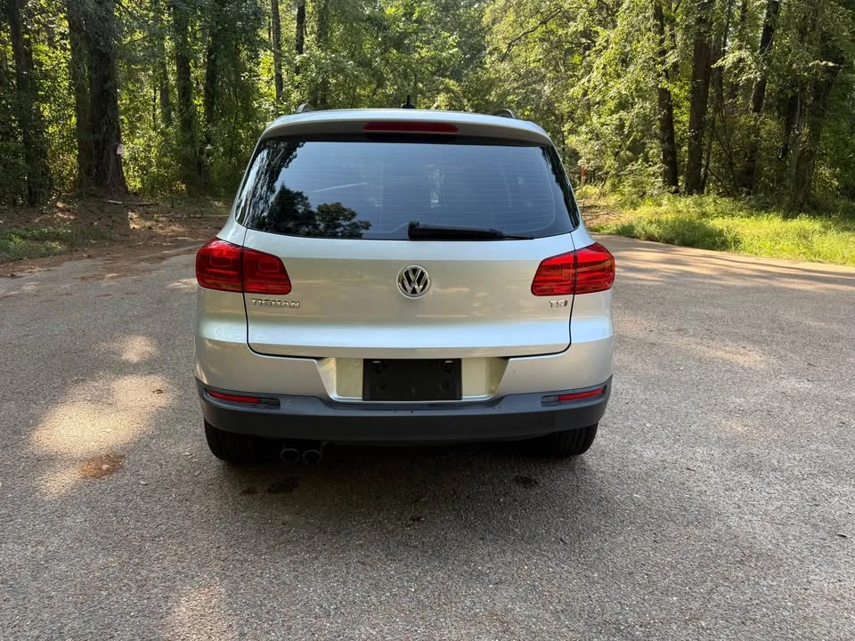2017 Volkswagen Tiguan - Image 6 of 15